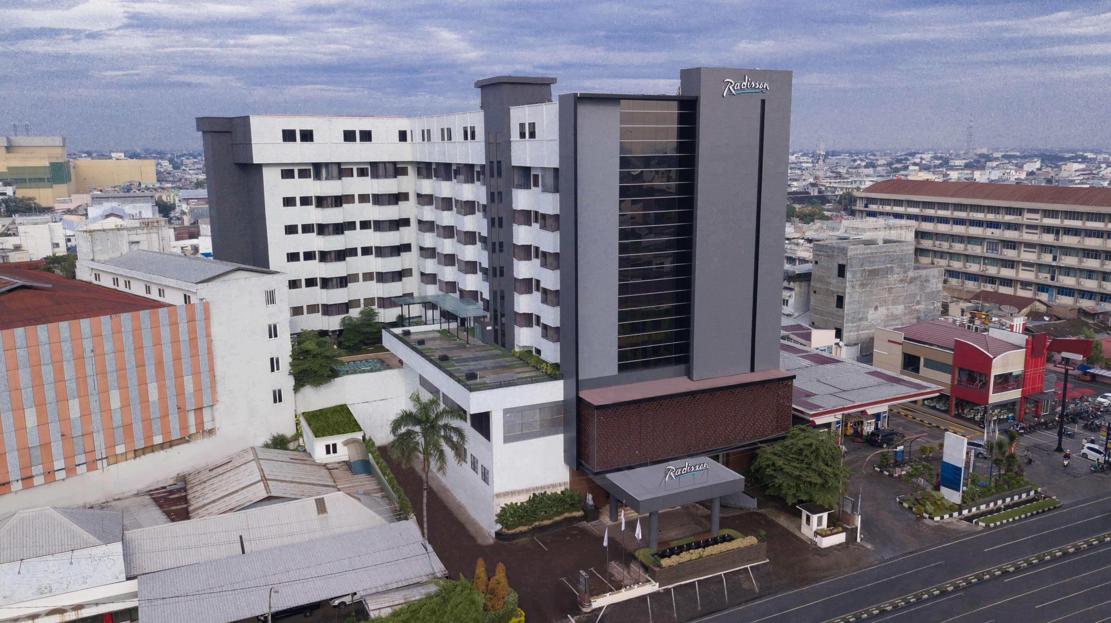Aiho Hotel מדאן מראה חיצוני תמונה