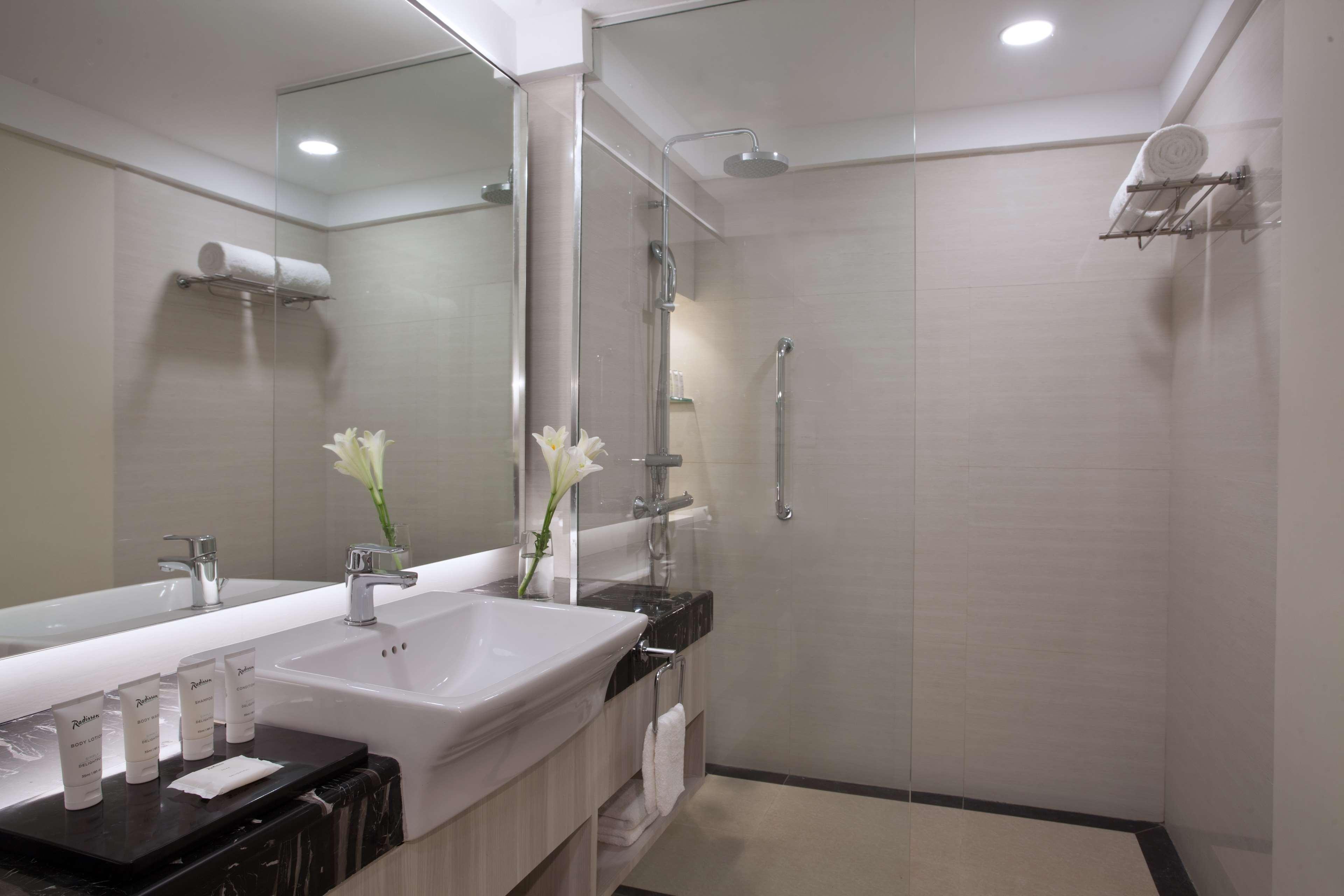 Aiho Hotel מדאן מראה חיצוני תמונה