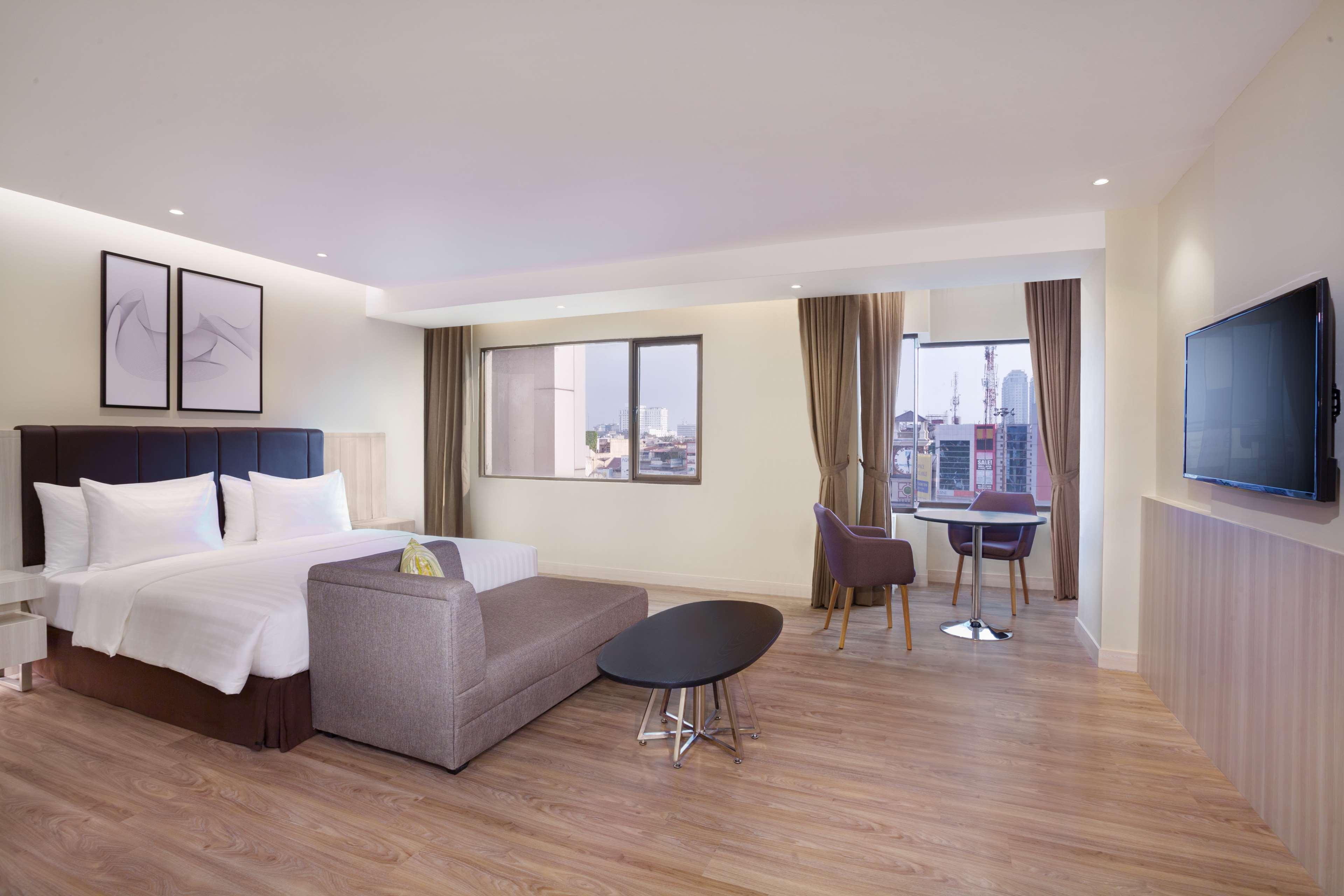Aiho Hotel מדאן מראה חיצוני תמונה