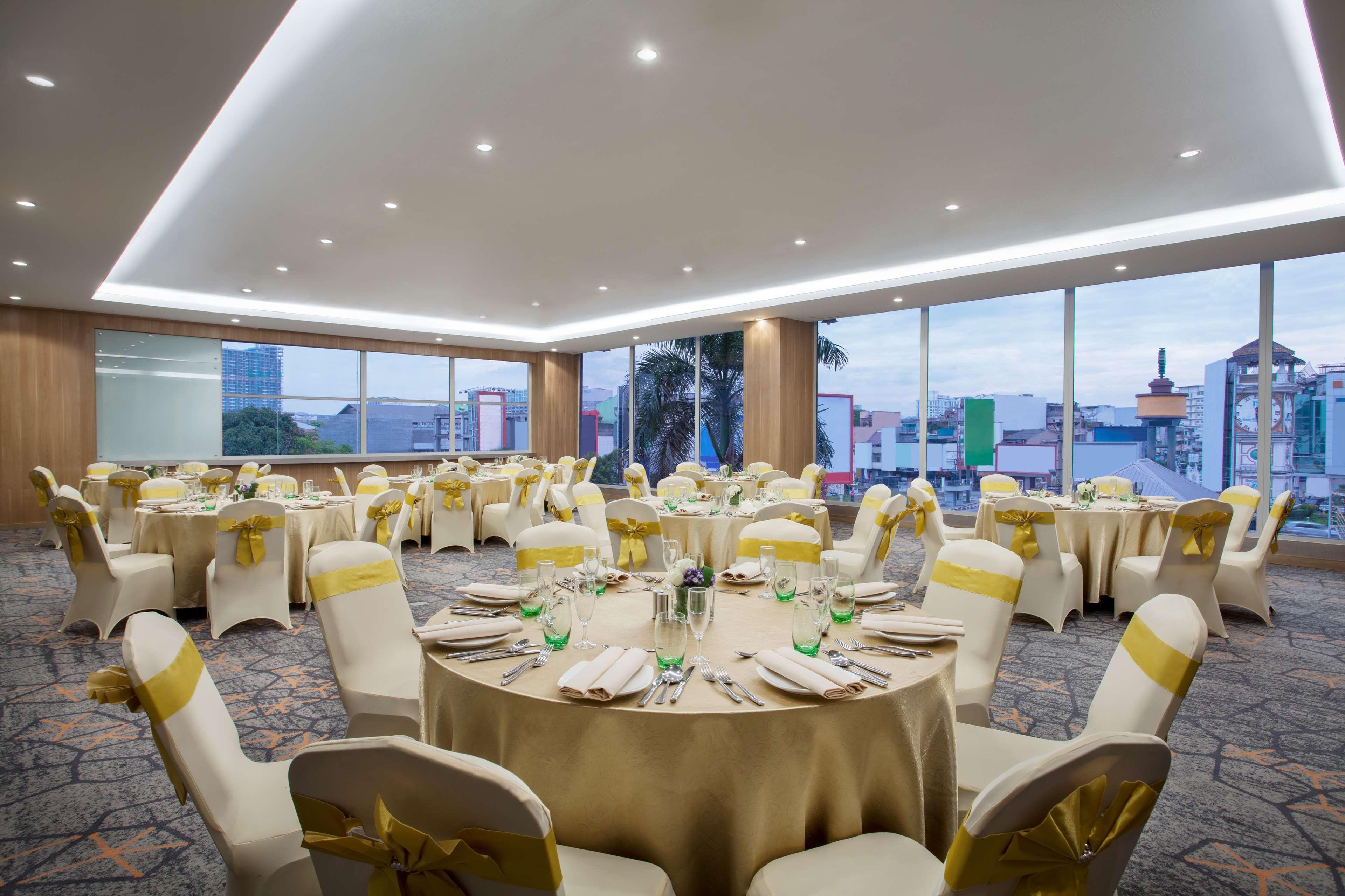 Aiho Hotel מדאן מראה חיצוני תמונה