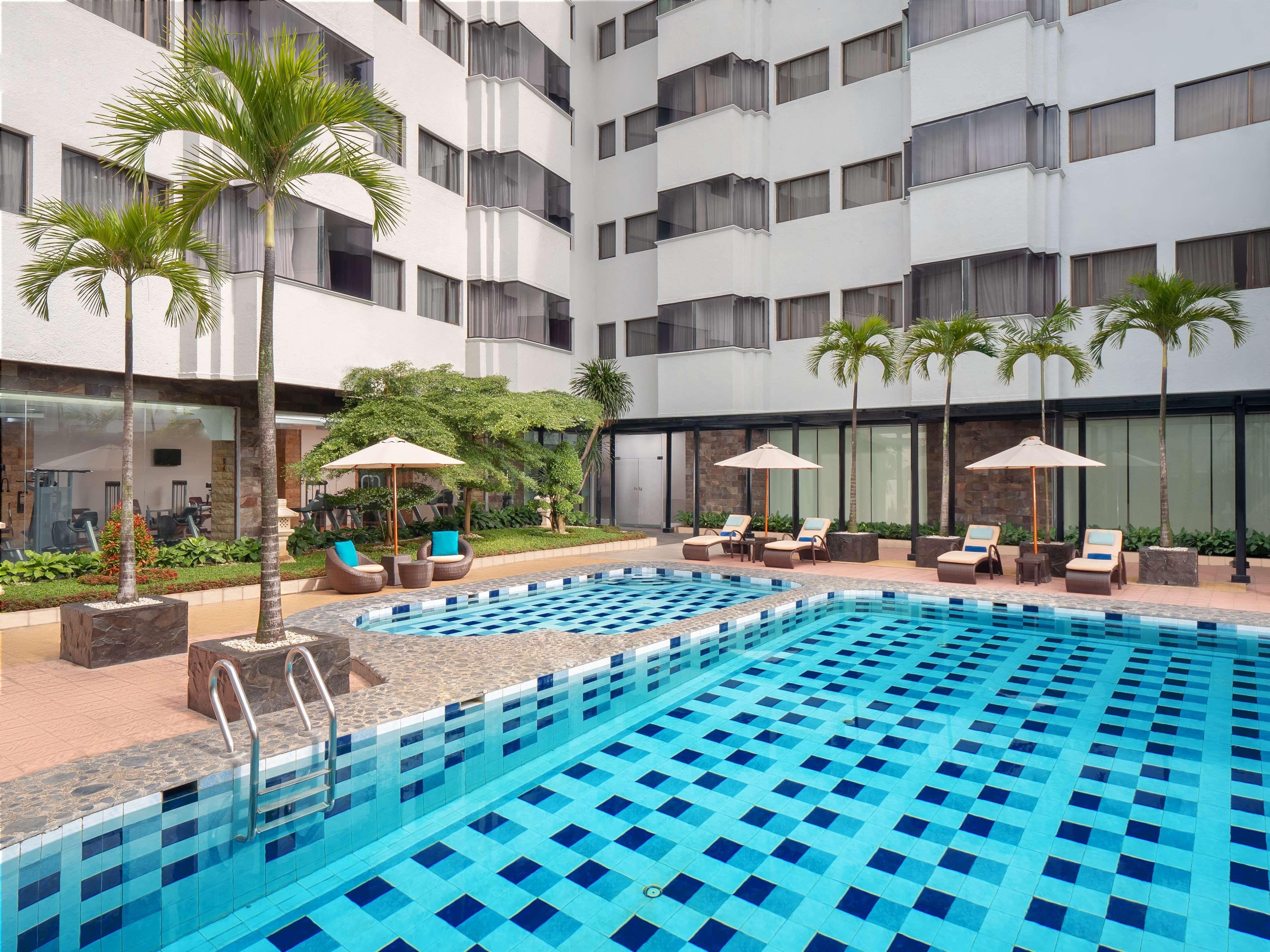 Aiho Hotel מדאן מראה חיצוני תמונה