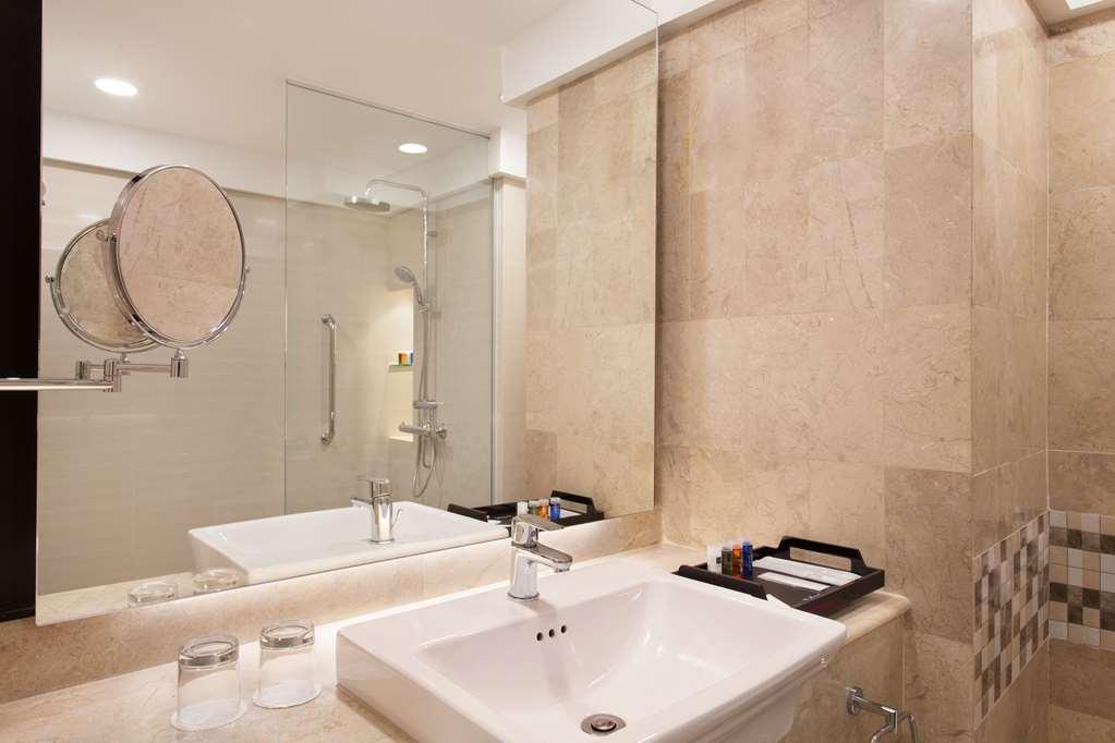 Aiho Hotel מדאן חדר תמונה